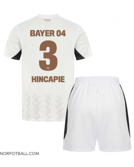 Billige Fotballdrakt Bayer Leverkusen Piero Hincapie #3 Replika Bortedraktsett Barn 2024-25 Kortermet (med bukser)